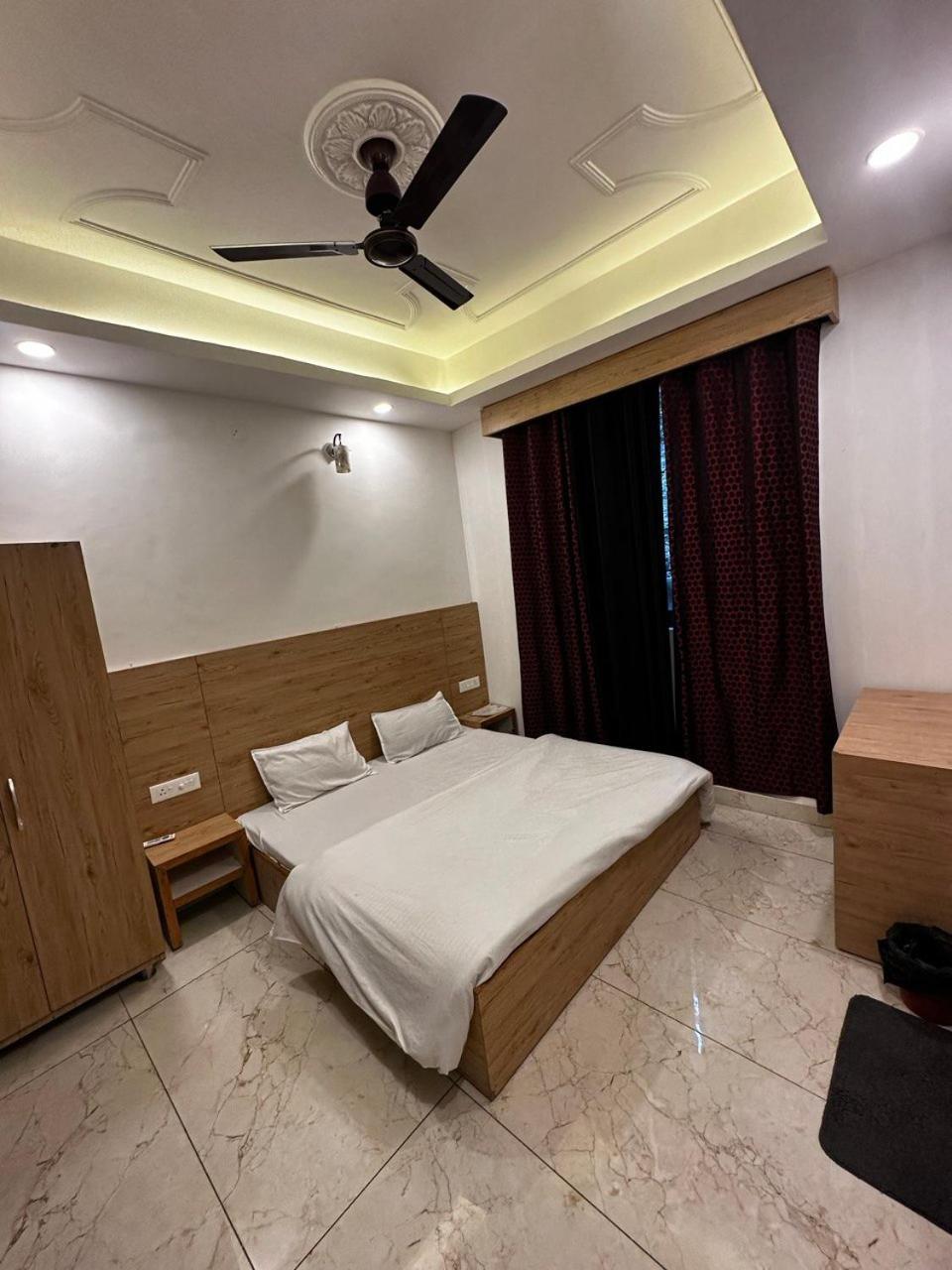 Sonu Guesthouse & Hostel Rishikesh Room photo