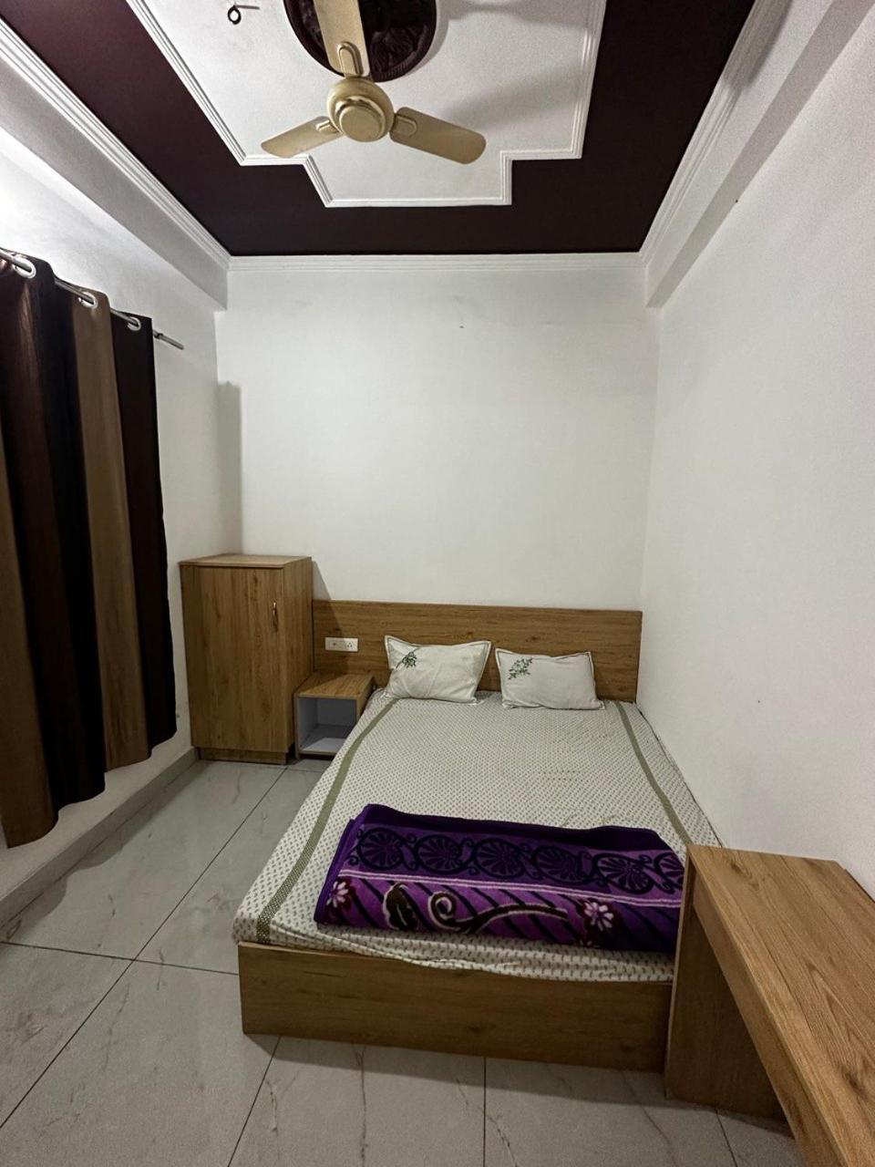 Sonu Guesthouse & Hostel Rishikesh Room photo